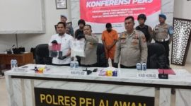 filter: 0; fileterIntensity: 0.0; filterMask: 0; module: photo; 
hw-remosaic: false; 
touch: (-1.0, -1.0); 
sceneMode: 2; 
cct_value: 0; 
AI_Scene: (-1, -1); 
aec_lux: 277.1804; 
aec_lux_index: 0; 
albedo:  ; 
confidence:  ; 
motionLevel: -1; 
weatherinfo: null; 
temperature: 42;