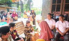 Polres Padang Lawas Lakukan Pendampingan dan Pengawalan ke Rumah Duka Orang Tua Tahanan Yang Meninggal Dunia