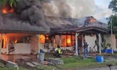 Kebakaran di Complek Rumah Dinas Karyawan PT Kilang Pertamina Internasional Menghanguskan Dua Unit Rumah
