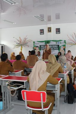 Tingkatkan Mutu Pembelajaran Dasar; Apical Group dan Tanoto Foundation Gelar Pelatihan Guru di Dumai
