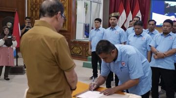 Agus Gunawan. S.Sos Resmi Nakodai PBVSI Kota Dumai