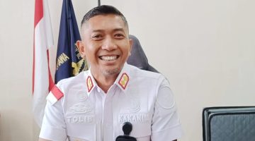 Diduga Oknum Pegawai Imigrasi Dumai Yang Memfasilitasi Percaloan Pembuatan Paspor 