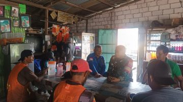 Babinsa Koramil 04/Rupat Gelar Komsos di Desa Sukoharjo Mesin