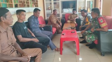 Babinsa Koramil 04/Rupat Laksanakan Komsos di Desa Pangkalan Pinang untuk Pererat Silaturahmi dan Tanamkan Nilai-Nilai Pancasila