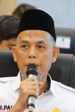Wako H. Paisal Ikut Rakor Evaluasi Pelaksanaan APBD TA 2025 di Pekanbaru Bersama Wamendagri